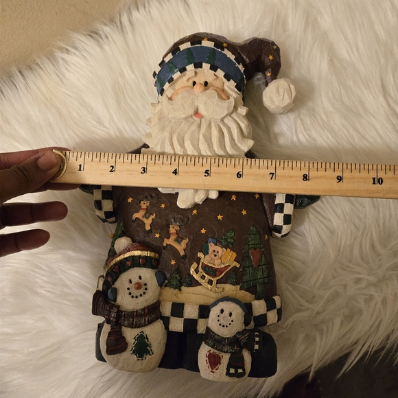 Santa Claus Figurine with Snowmen and Reindeers. - Picture 8 of 9